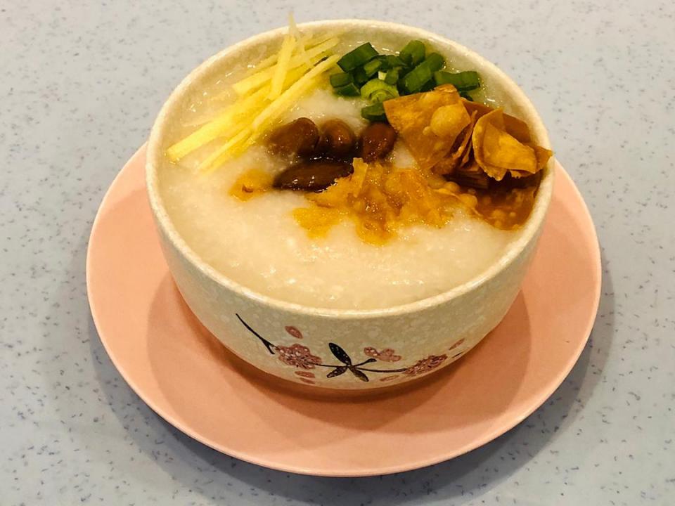 欢乐轩 柴鱼花生瘦肉粥 P3
